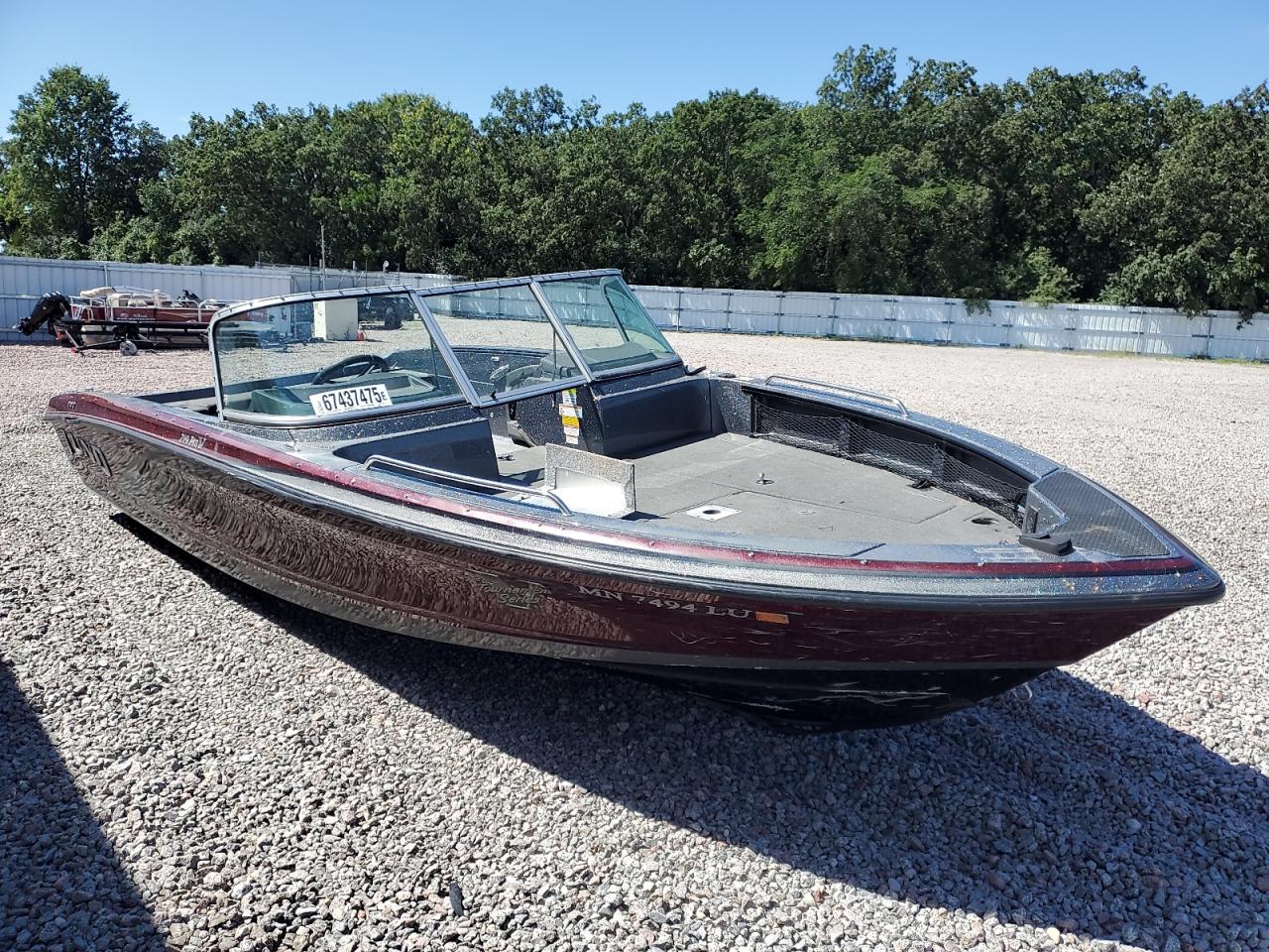 Salvage Lund Boat Image