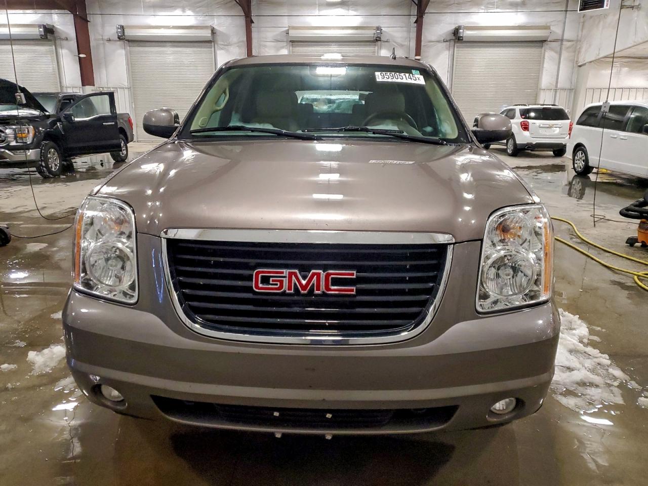 GMC Yukon K1500 Sle