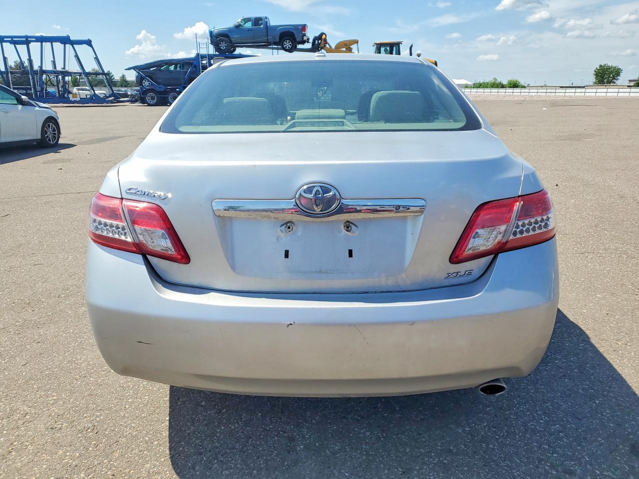 Toyota Camry Xle