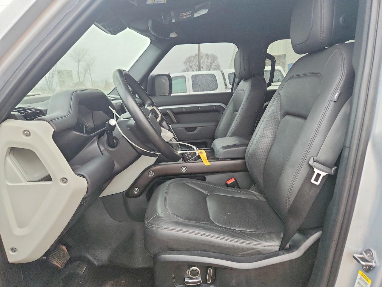 Land Rover Defender 130 Se