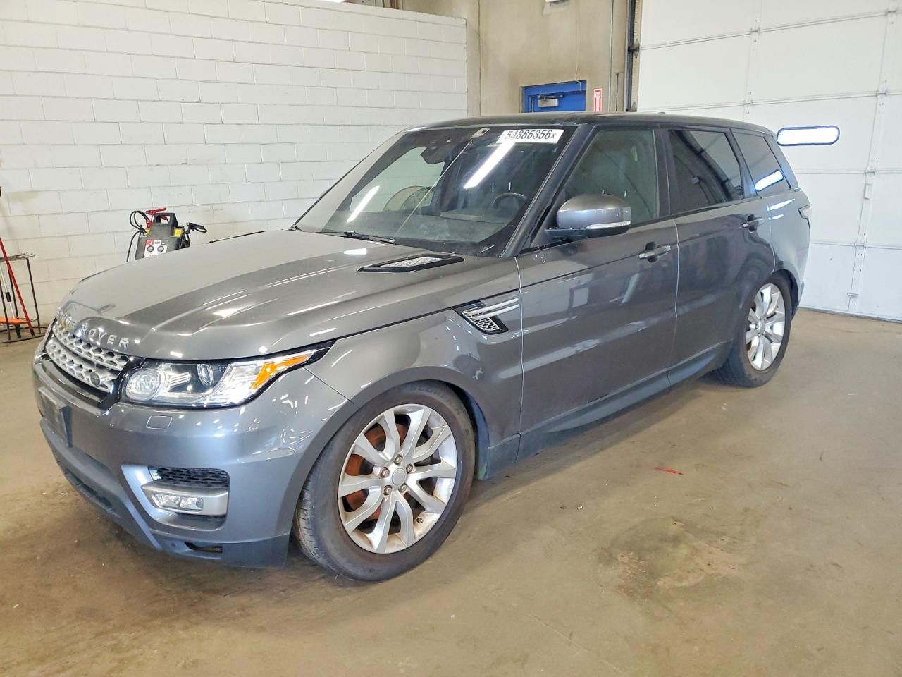 Salvage Land Rover Range Rover Image