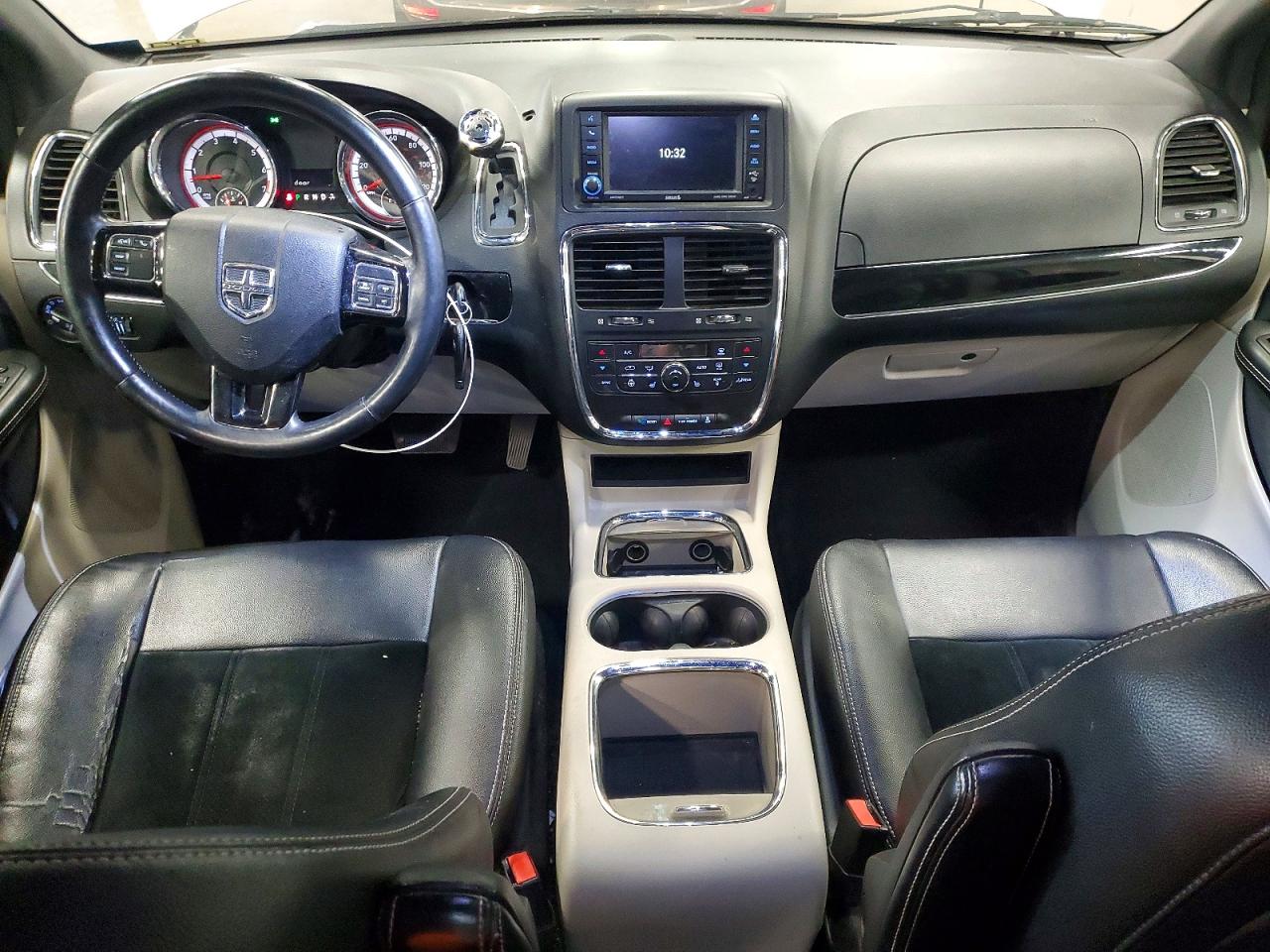 Dodge Caravan Sxt
