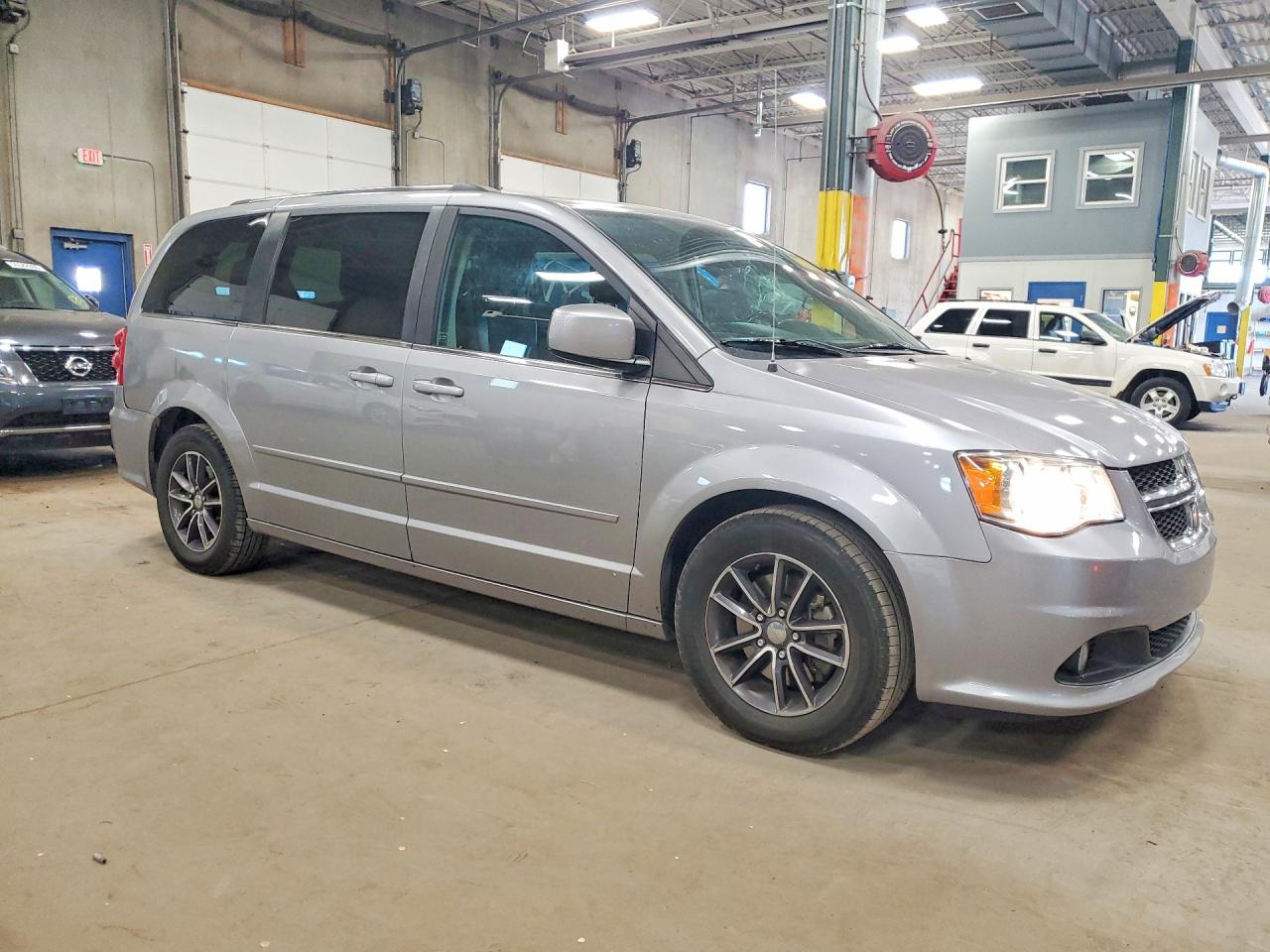 Dodge Caravan Sxt