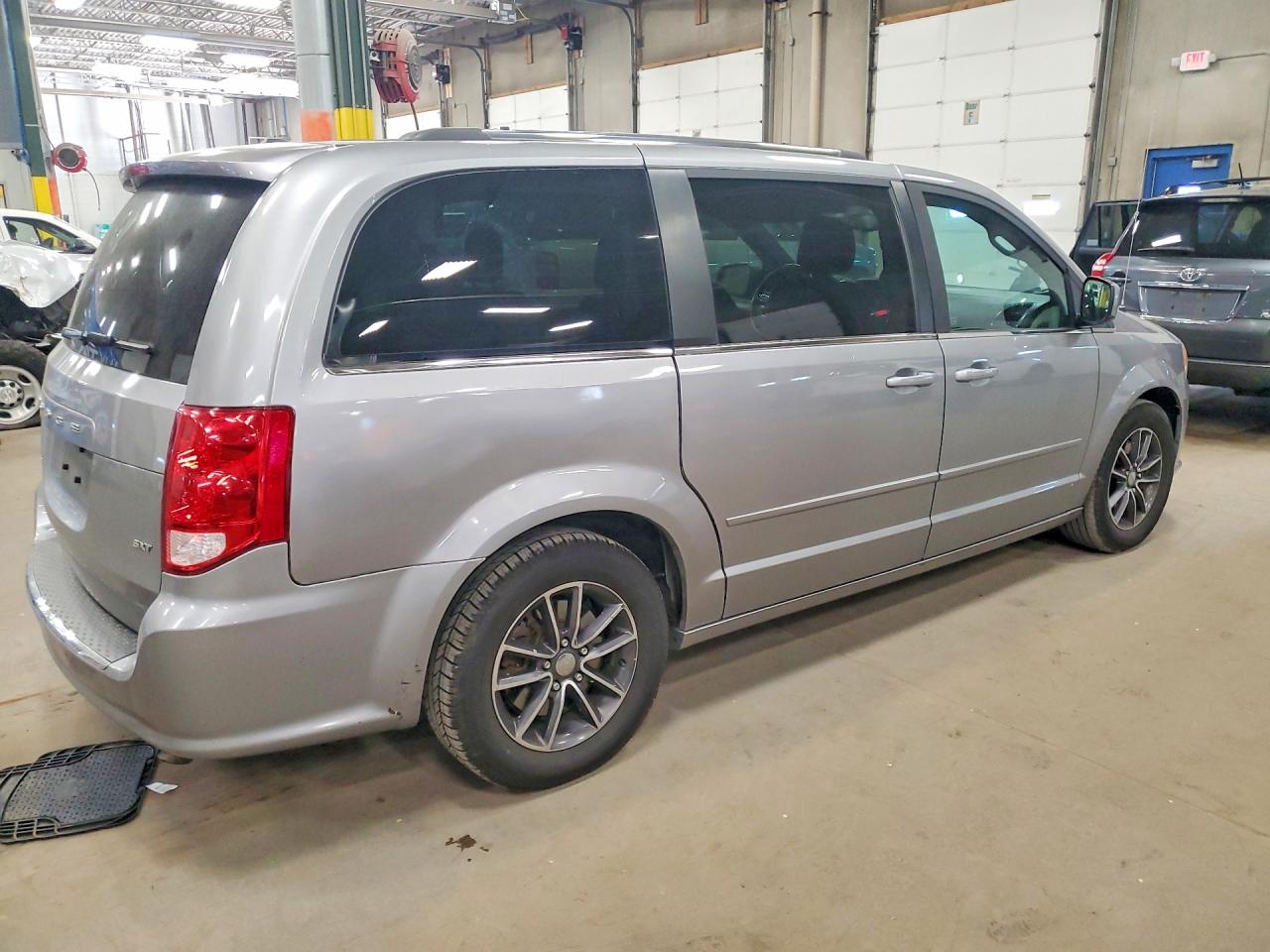Dodge Caravan Sxt