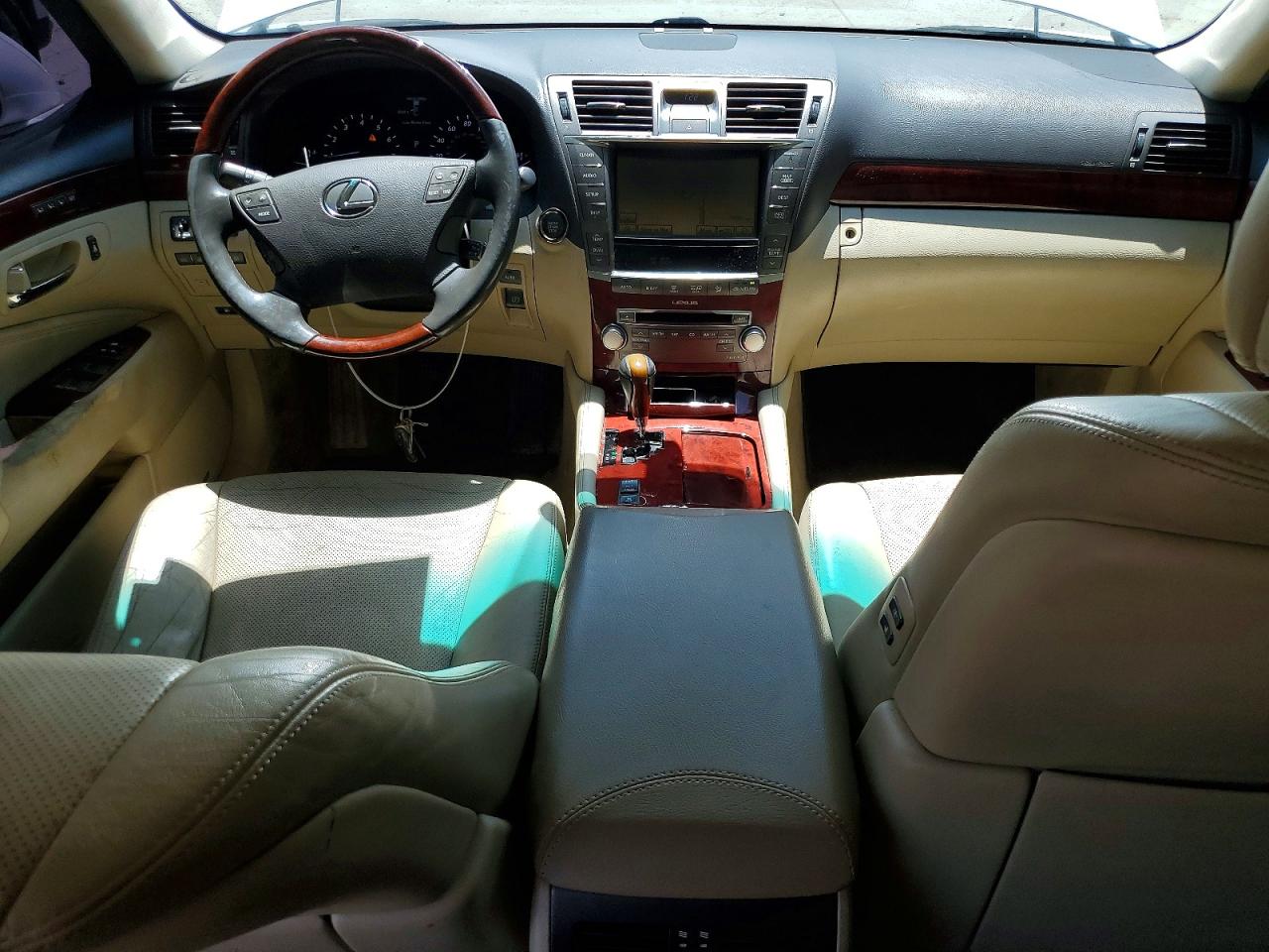 Lexus LS L