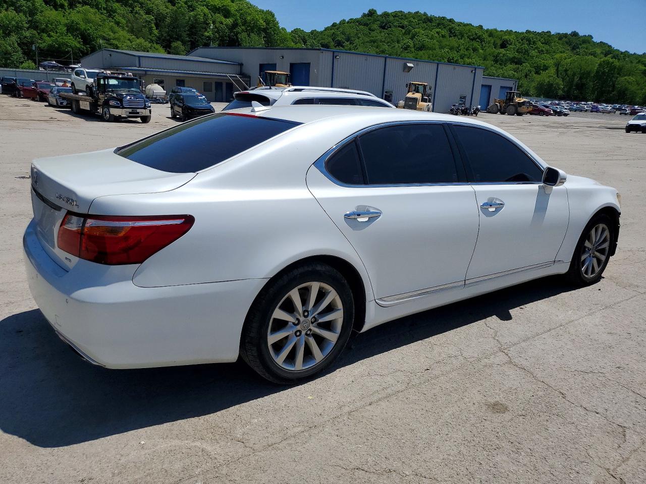 Lexus LS L
