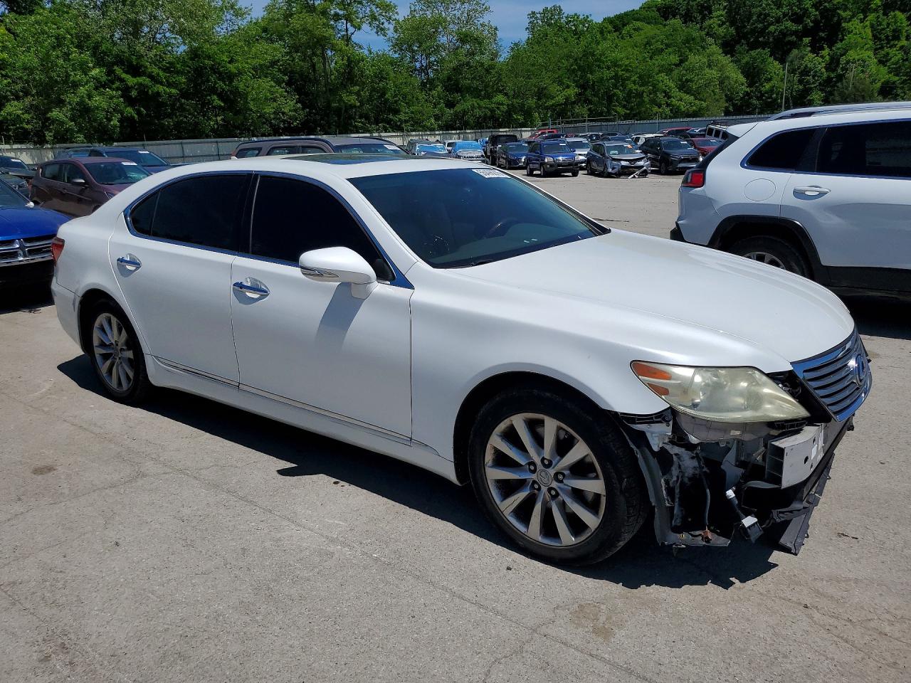 Lexus LS L