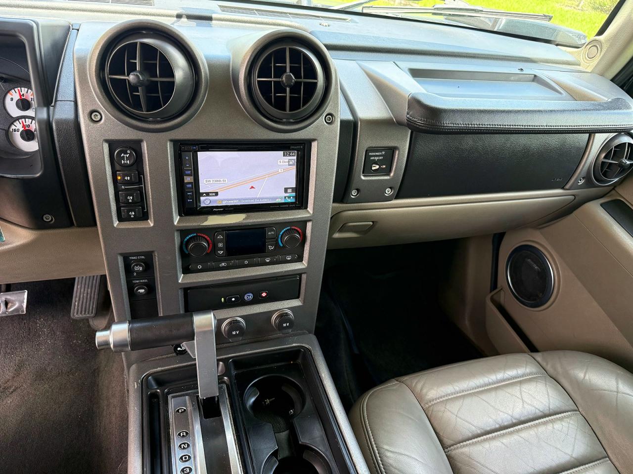 HUMMER H2