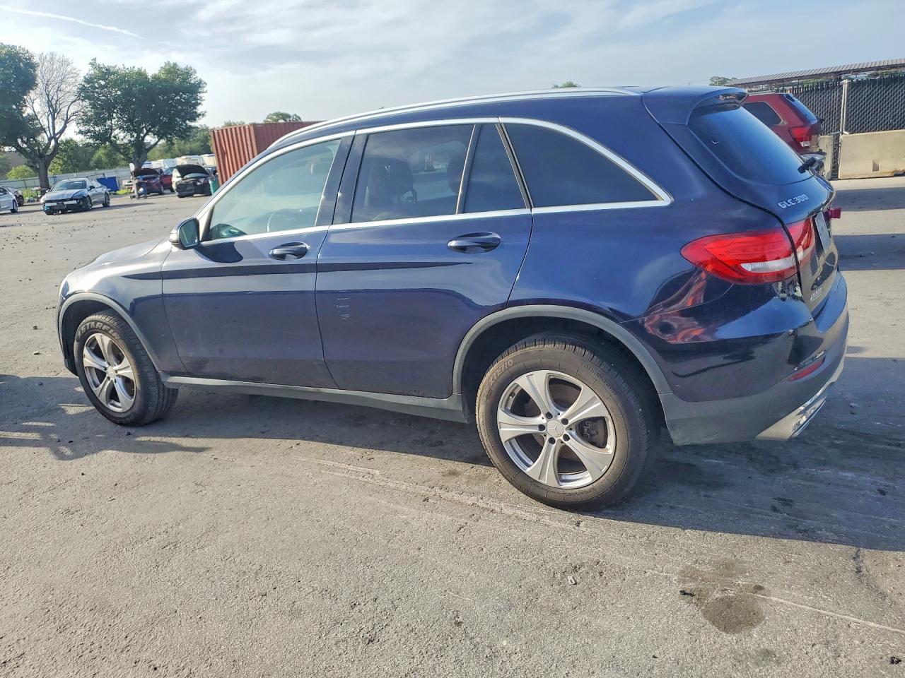 Mercedes-Benz GLC 300