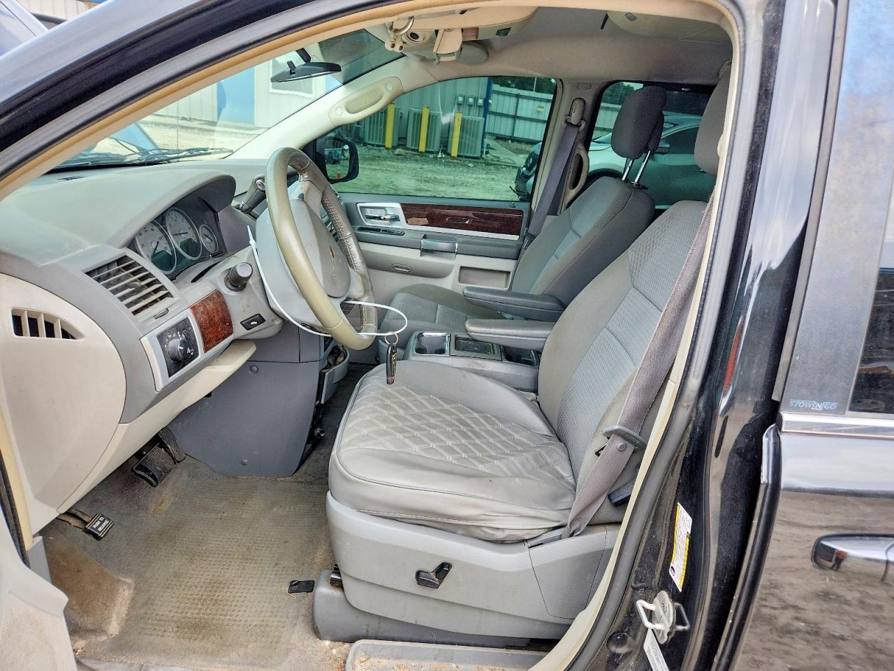 Chrysler Minivan Touring