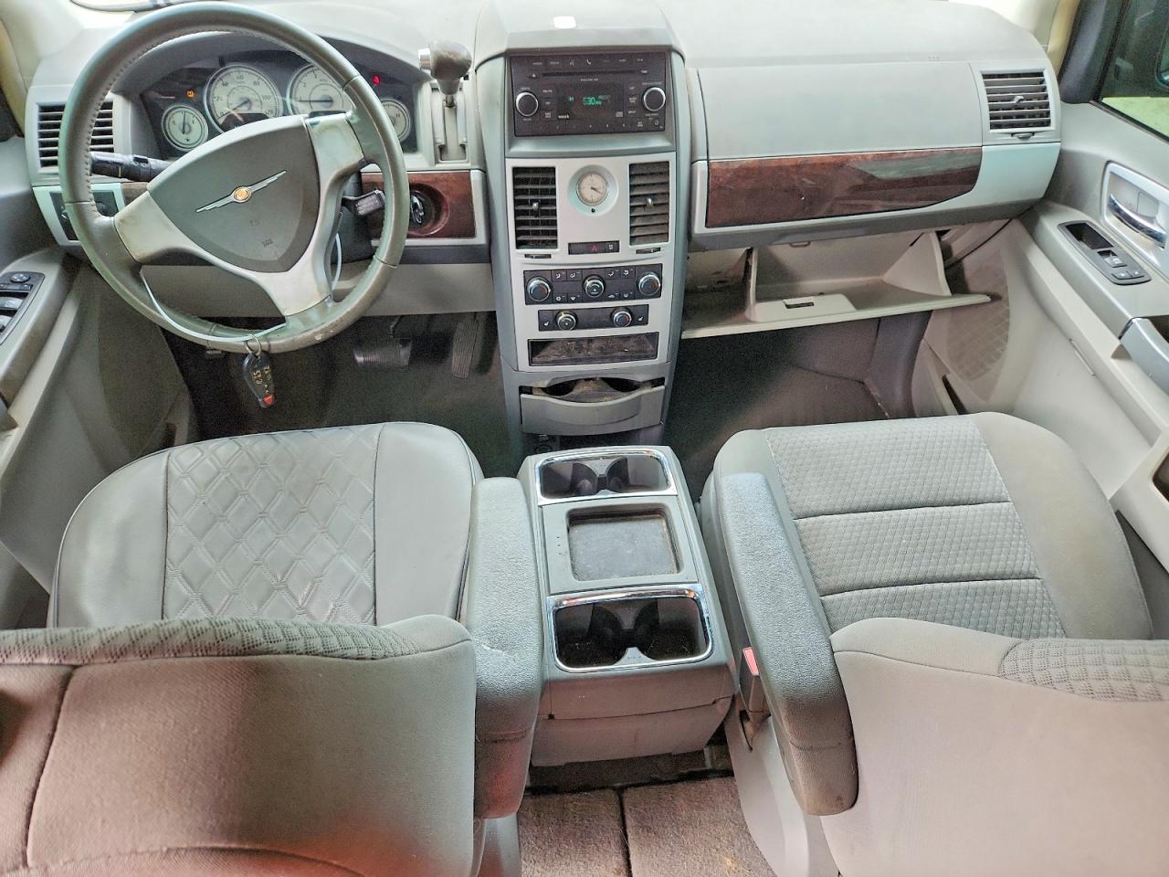 Chrysler Minivan Touring