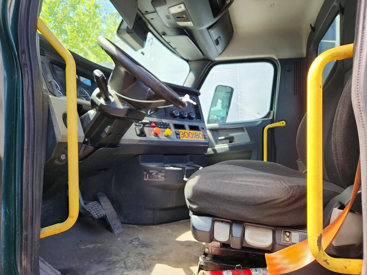 Freightliner Cascadia 116