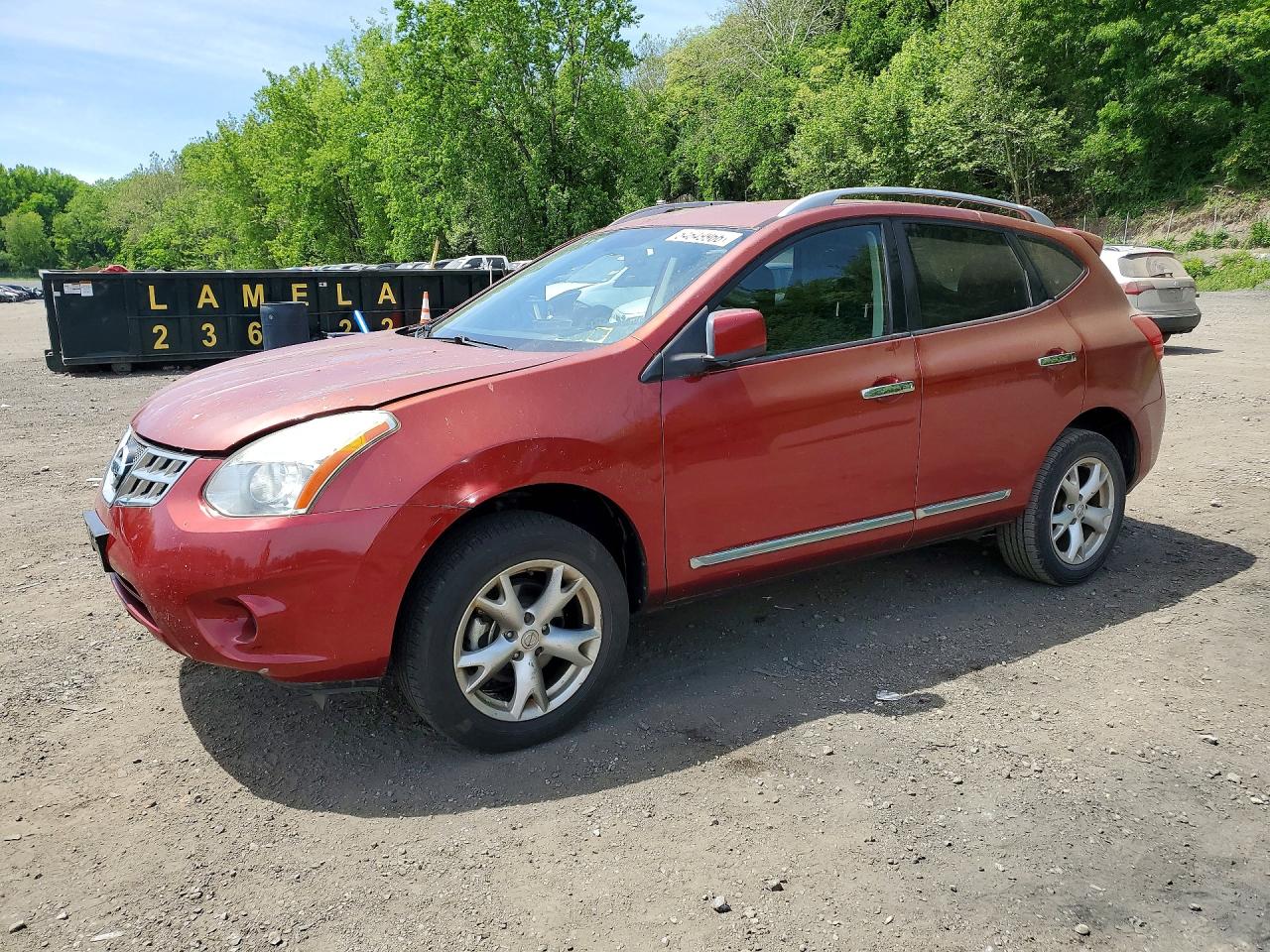 Salvage Nissan Rogue Image