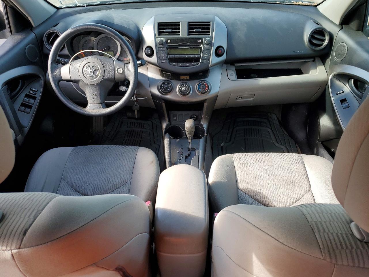 Toyota RAV4 Base