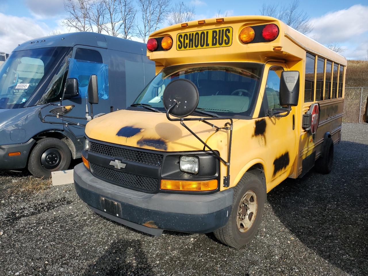 Salvage Chevrolet Express Image