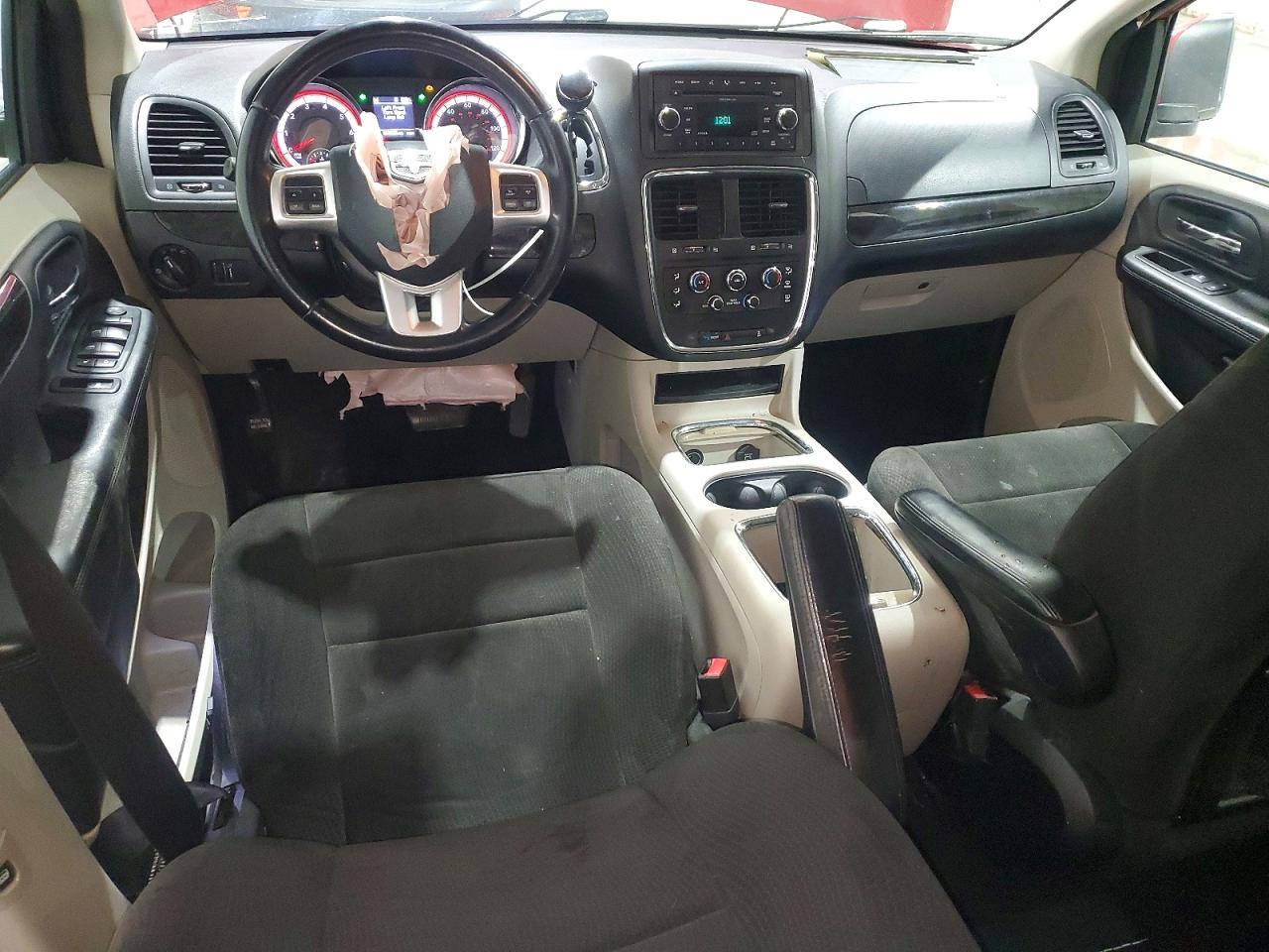 Dodge Caravan Sxt