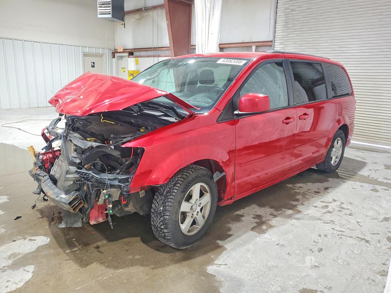 Salvage Dodge Caravan Image