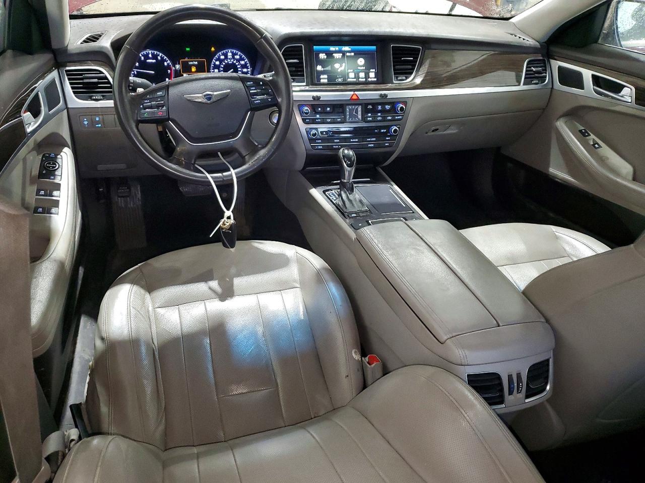 Hyundai Genesis 3.8l