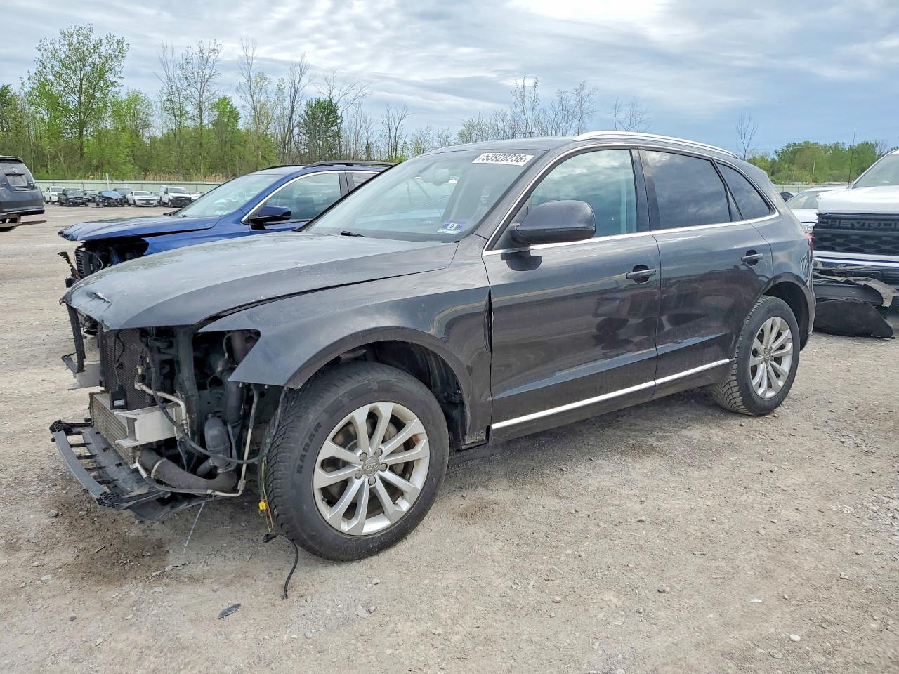 Salvage Audi Q5 Image