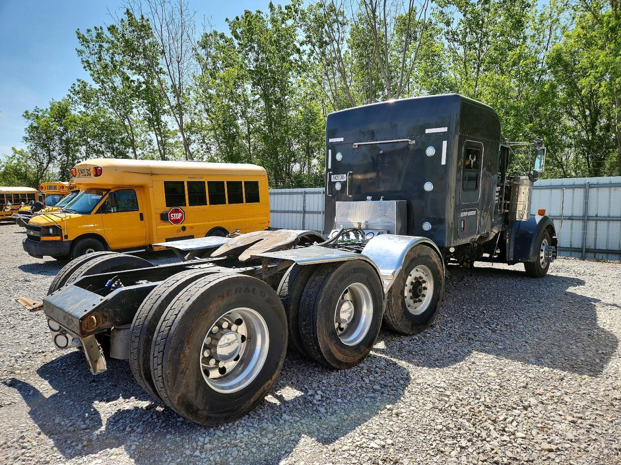 Kenworth Construction W900