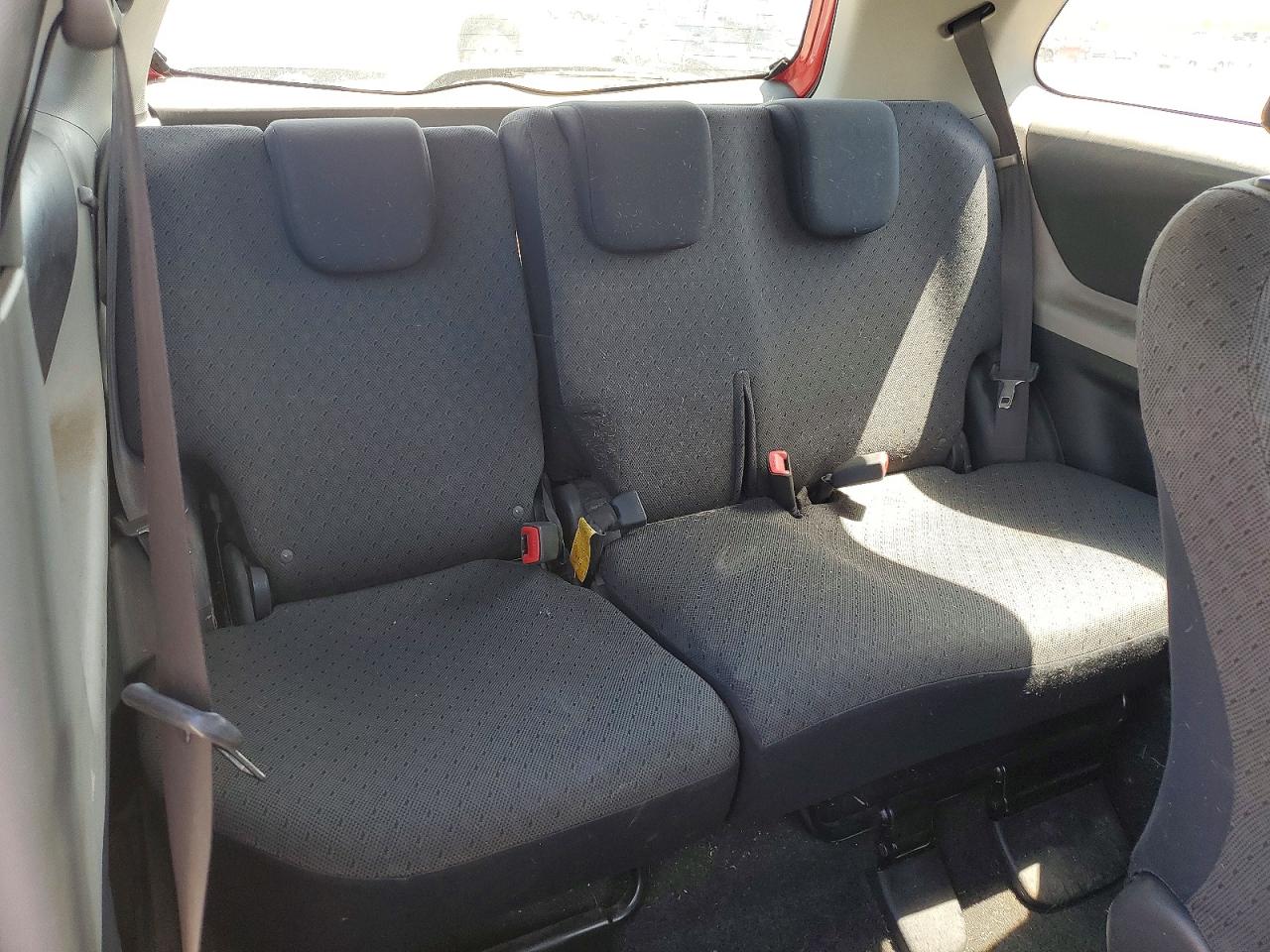 Toyota Yaris Base