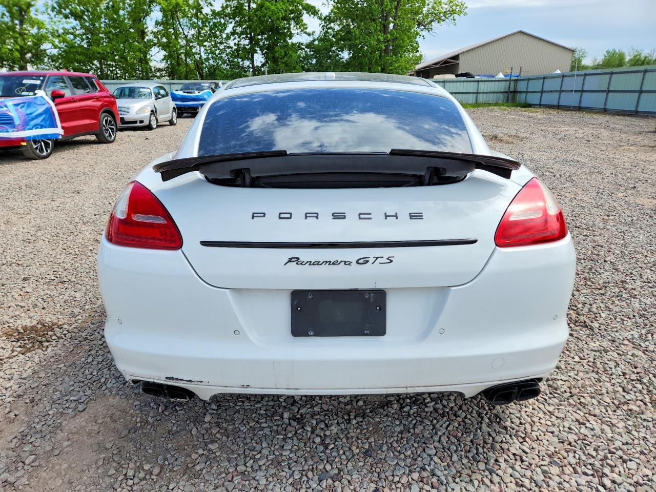 Porsche Panamera Gts
