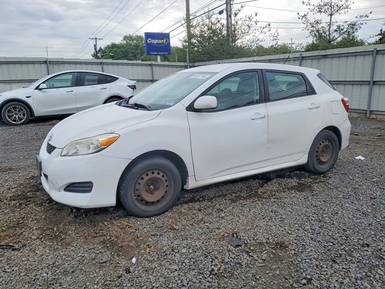 Salvage Toyota Matrix Image