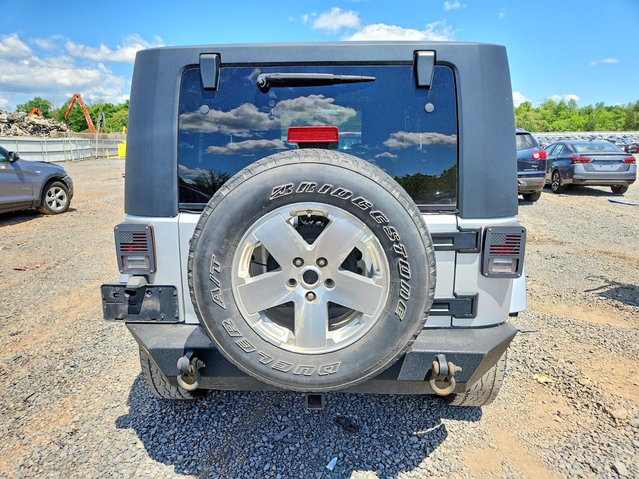 Jeep Wrangler Sahara