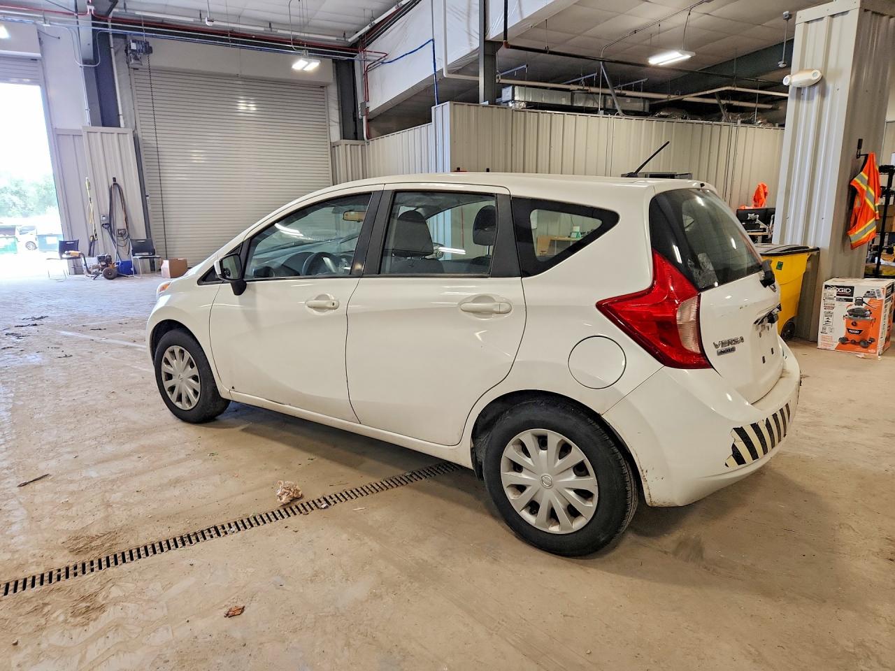 Nissan Versa S Plus
