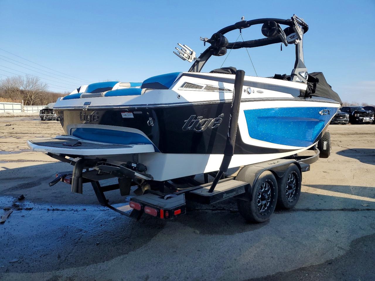 Tige Jetski