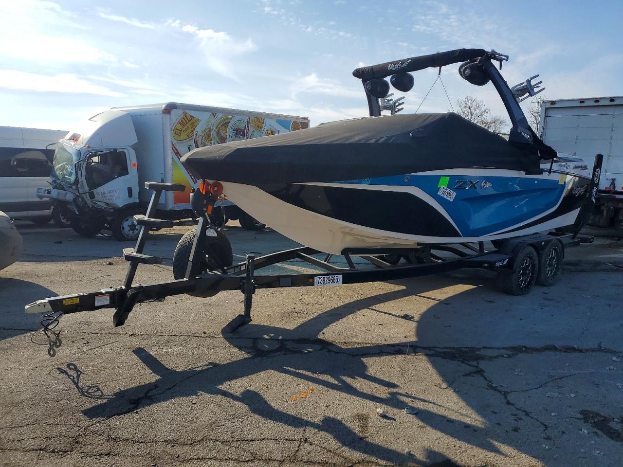 Tige Jetski