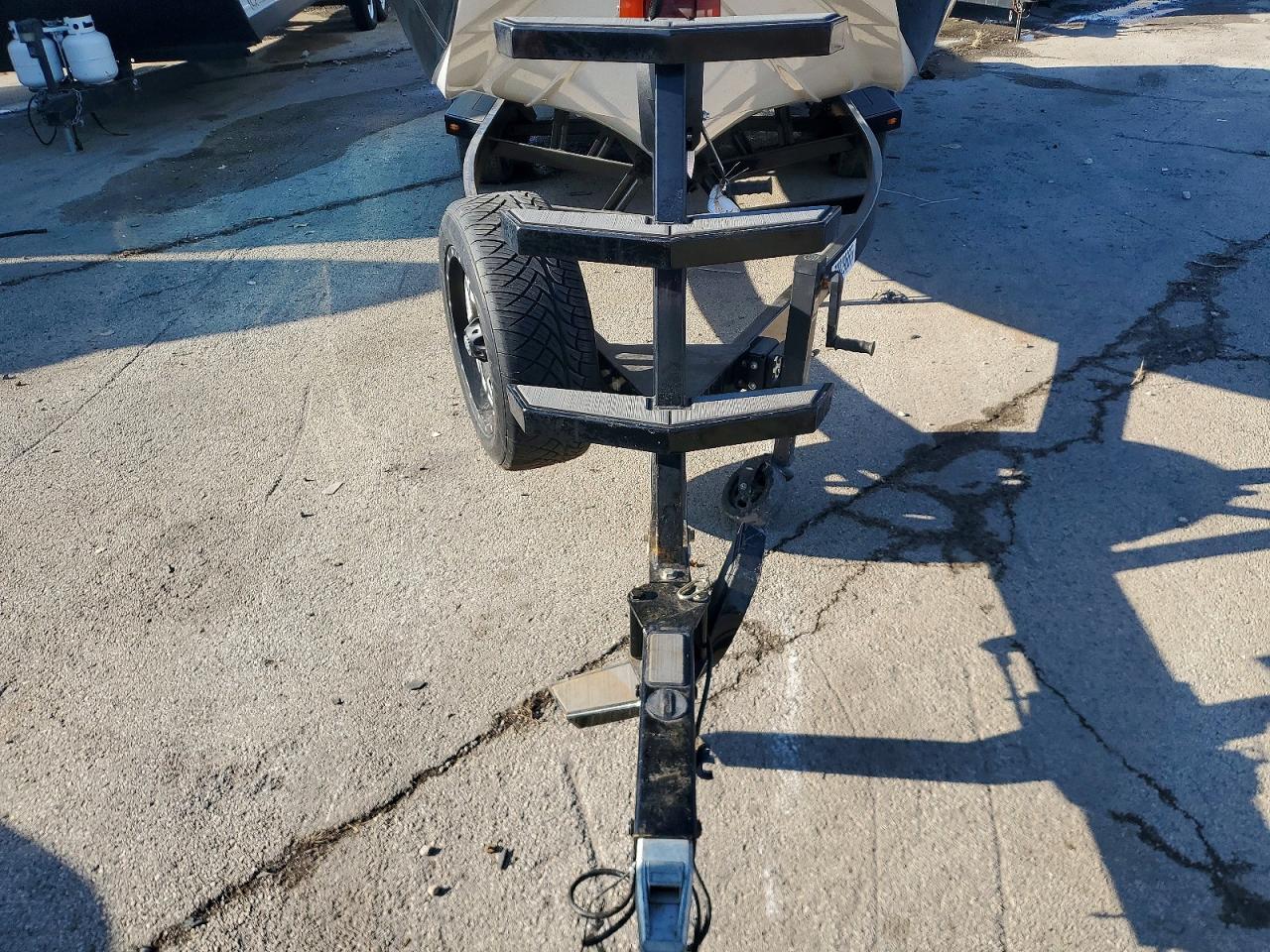 Tige Jetski