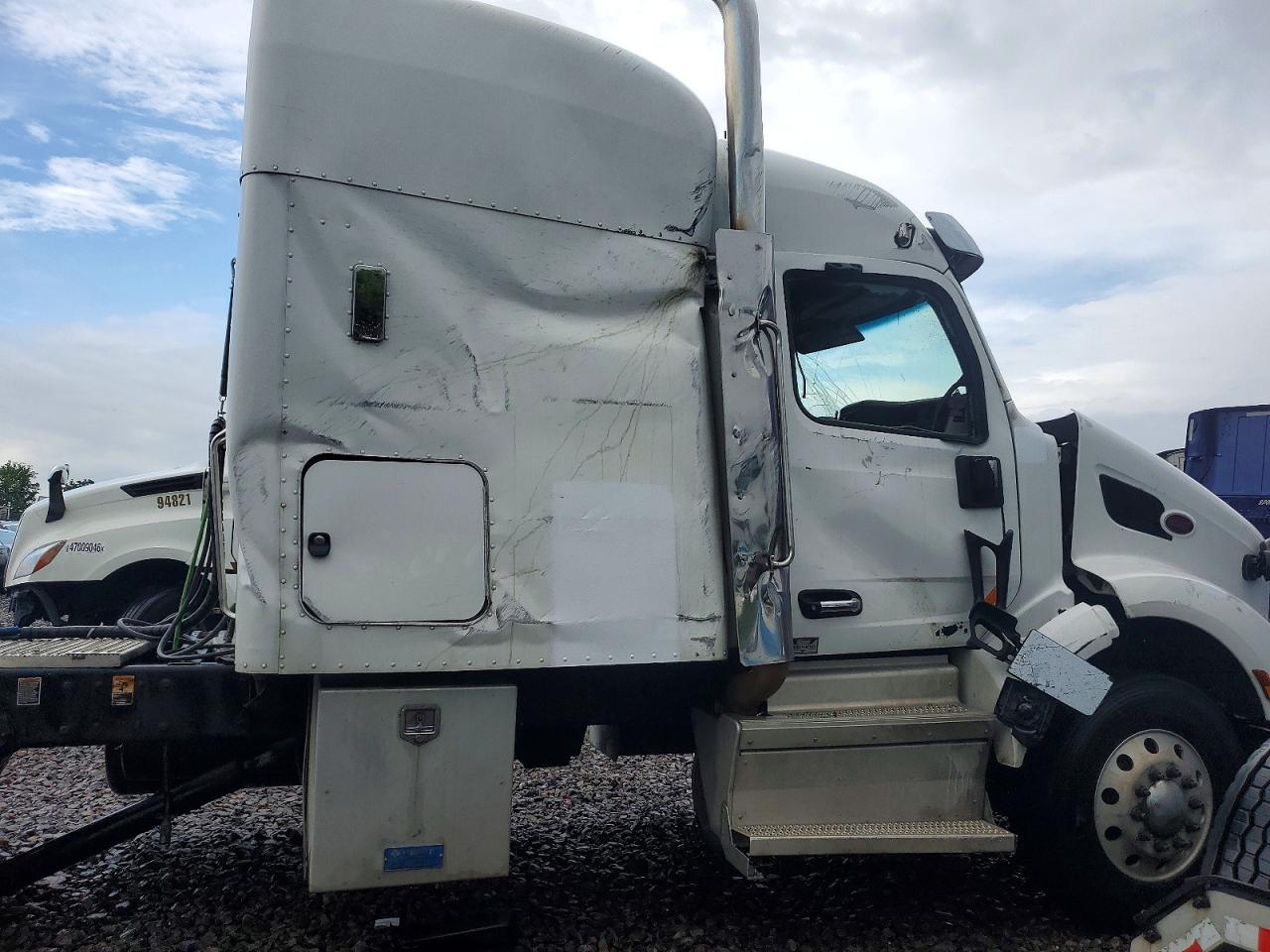 Peterbilt 579