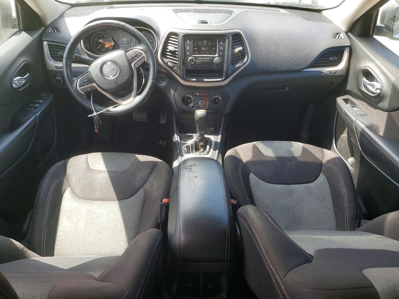Jeep Cherokee Sport