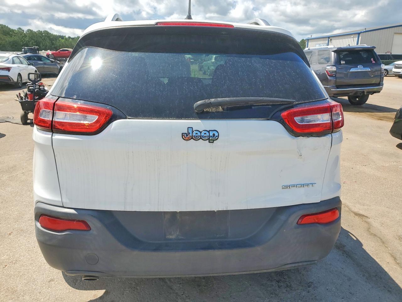 Jeep Cherokee Sport