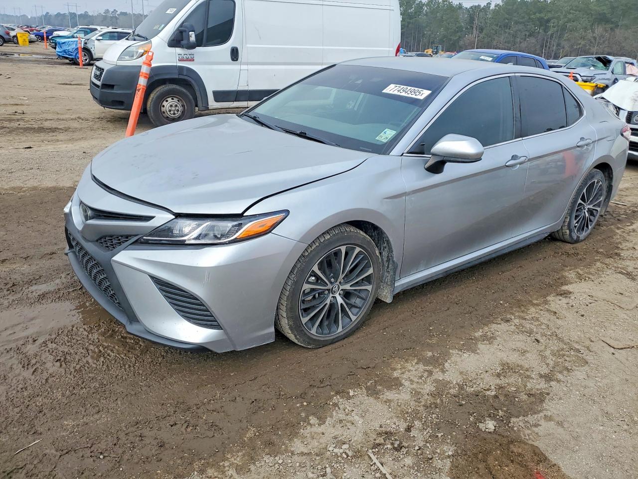 Salvage Toyota Camry Image