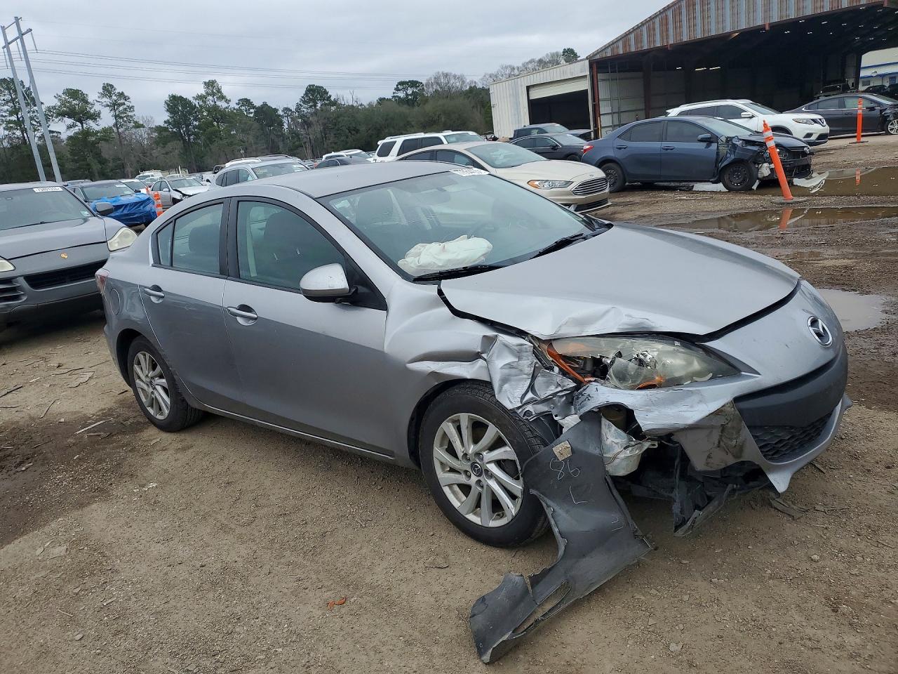 Mazda 3 I