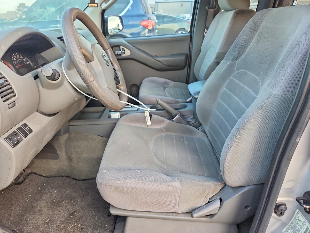 Nissan Frontier King Cab Xe