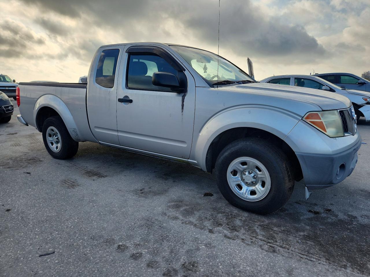 Nissan Frontier King Cab Xe