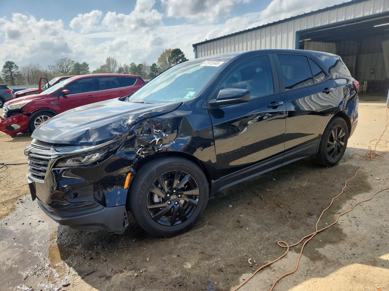Salvage Chevrolet Equinox Image