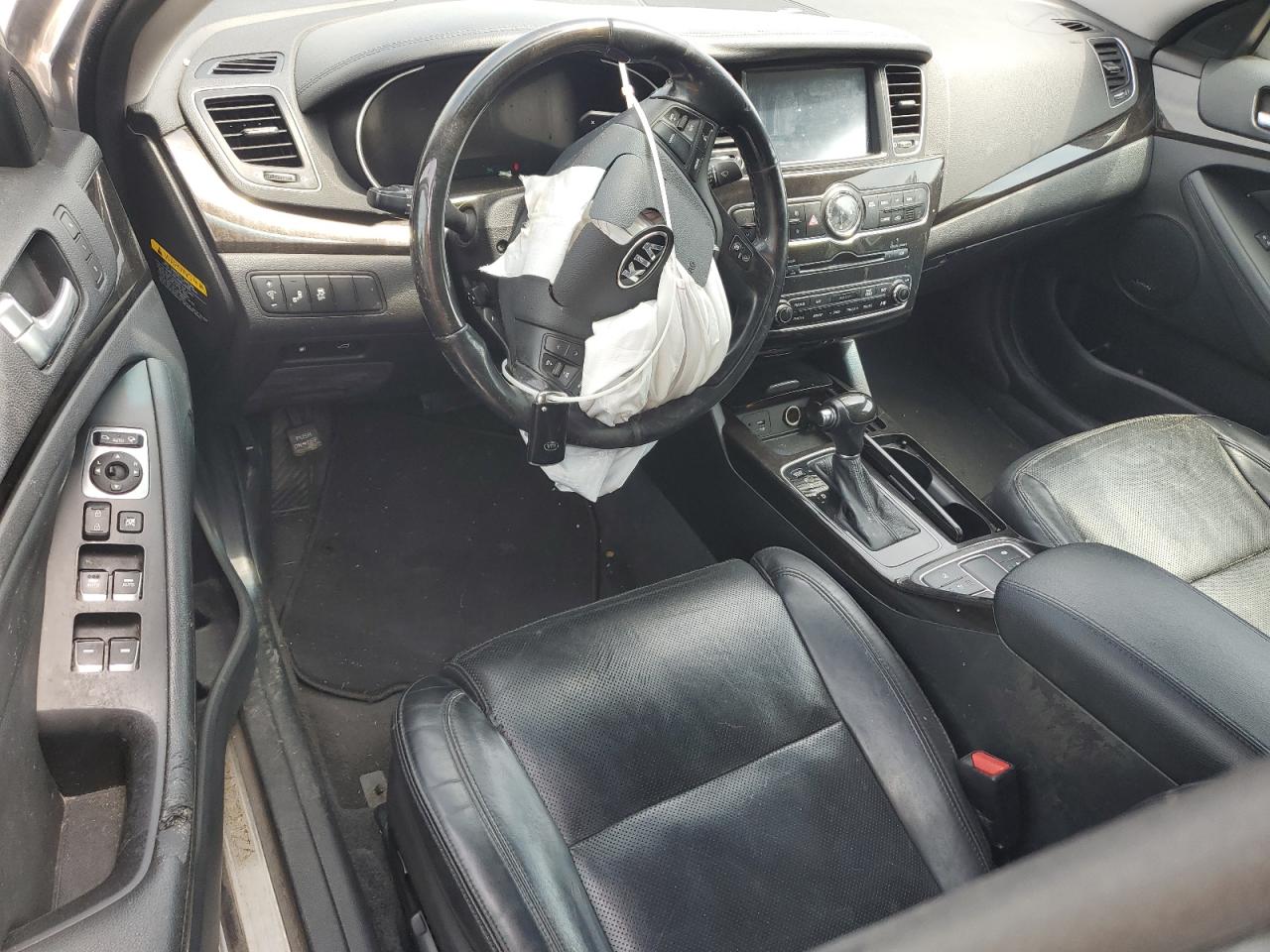 Kia Cadenza Luxury