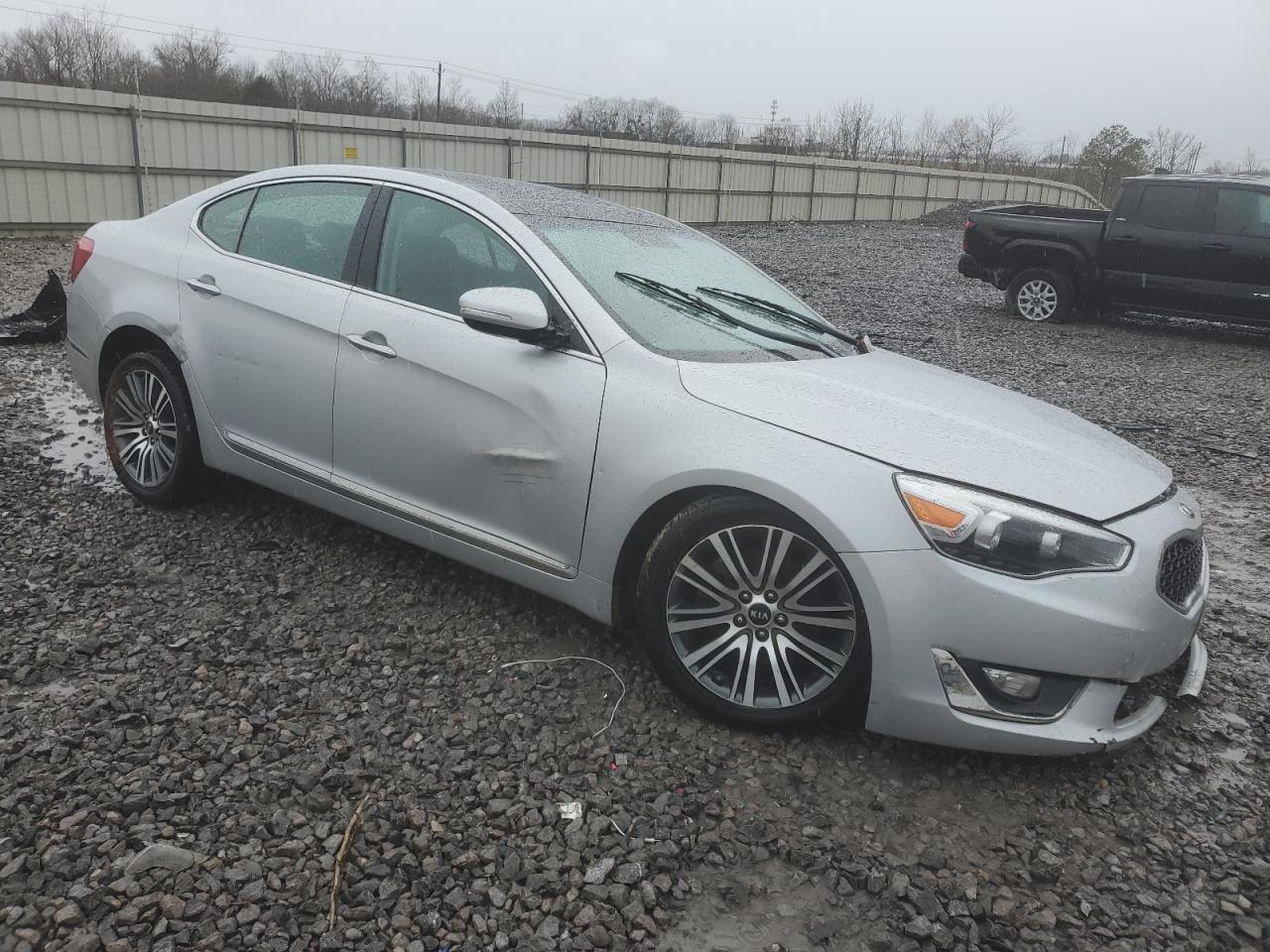 Kia Cadenza Luxury