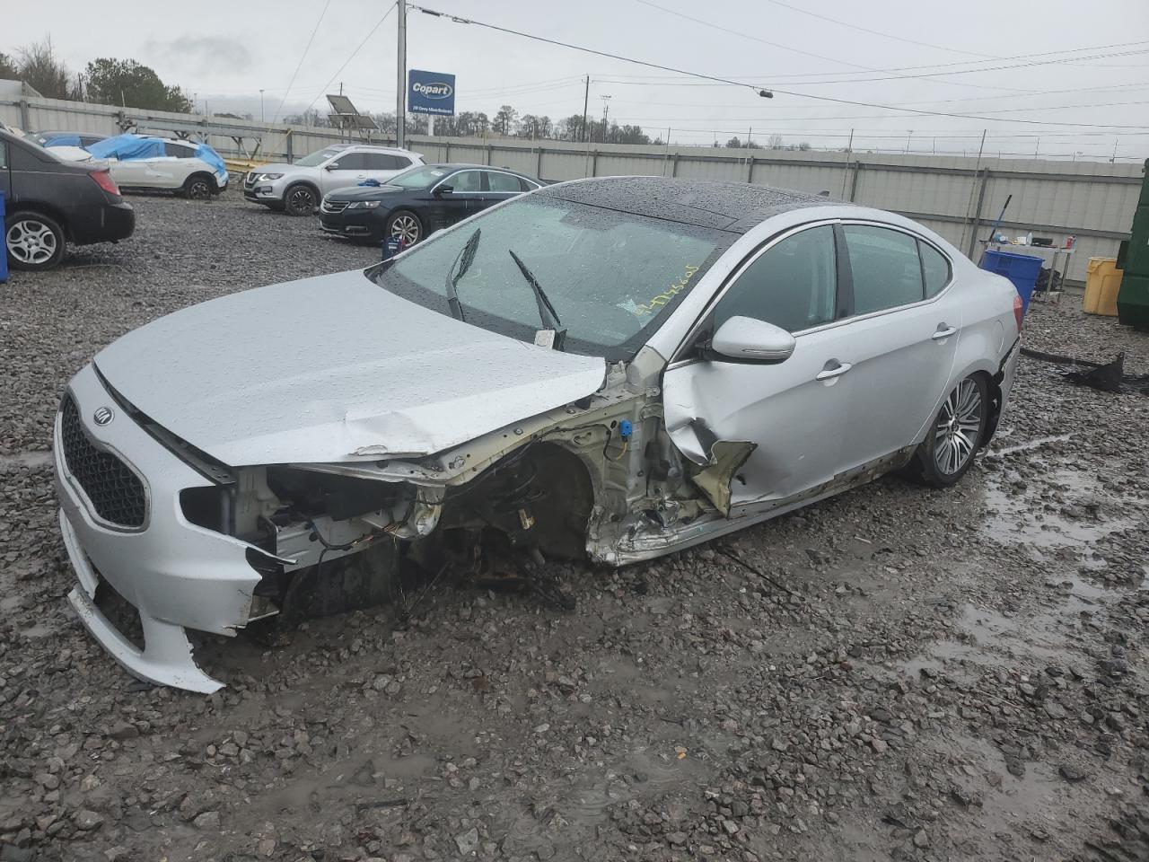 Salvage Kia Cadenza Image