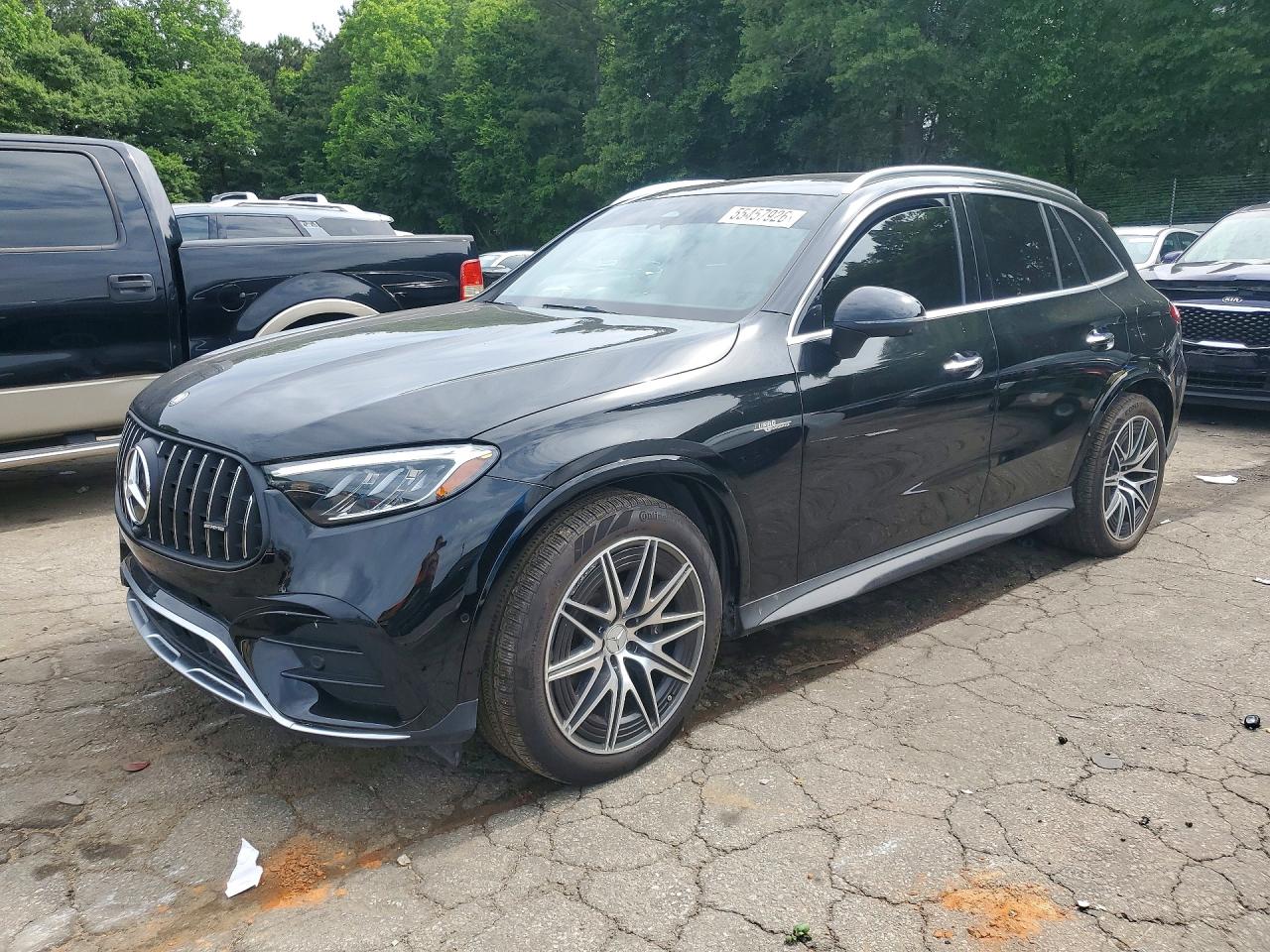 Salvage Mercedes-Benz GLC Image