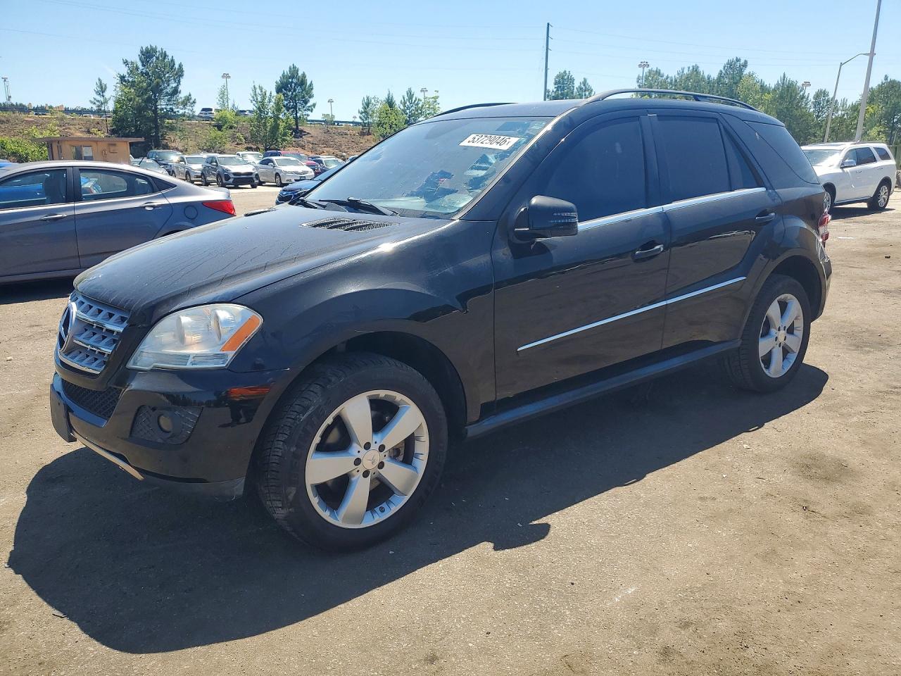 Salvage Mercedes-Benz M-Class Image