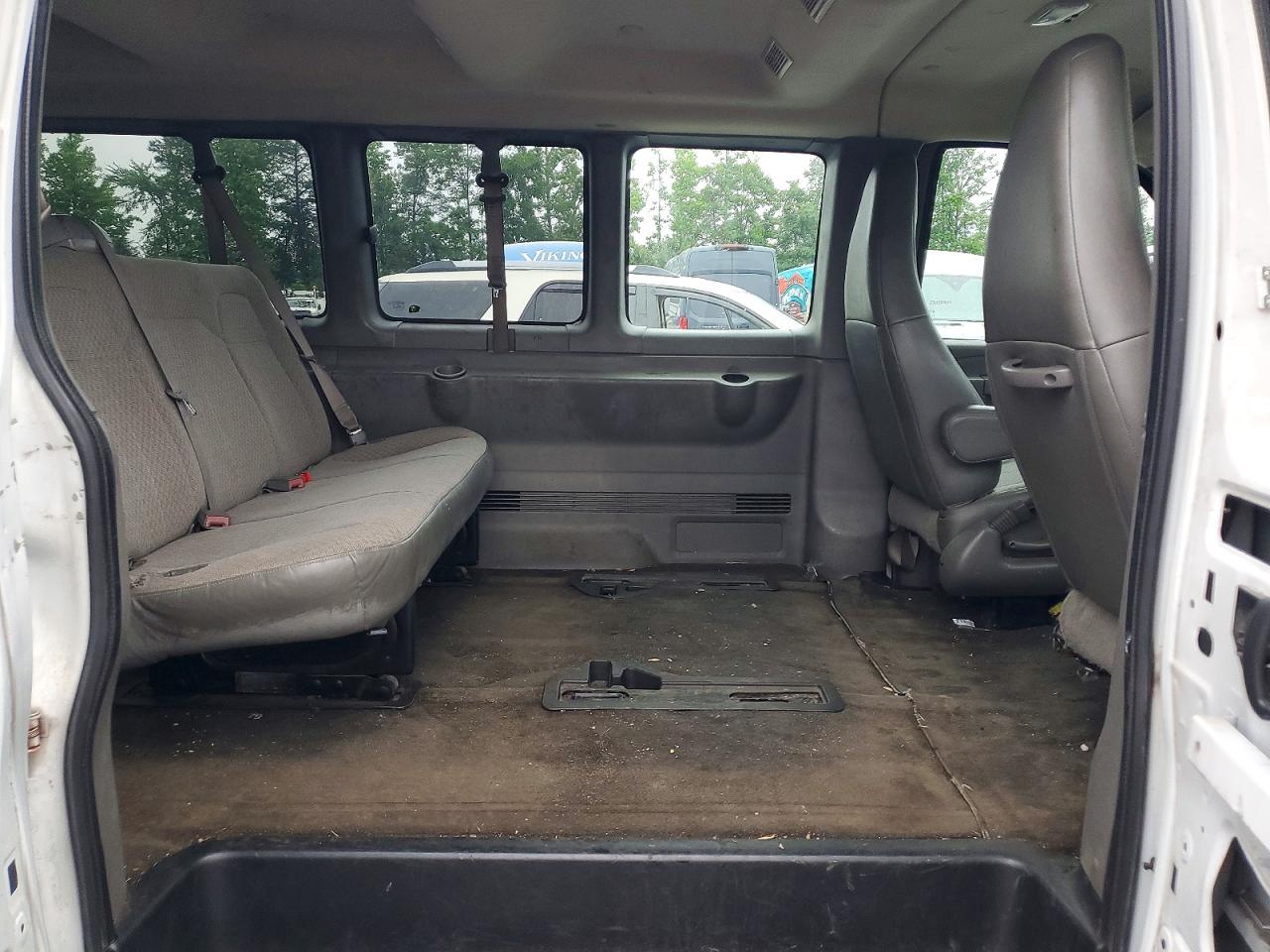 Chevrolet Express Lt