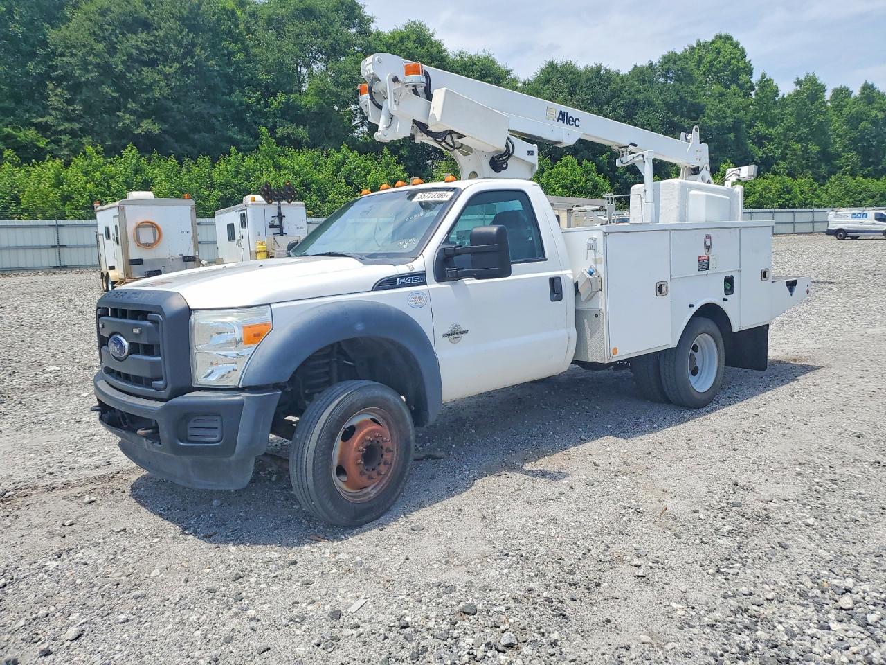 Salvage Ford F-450 Image