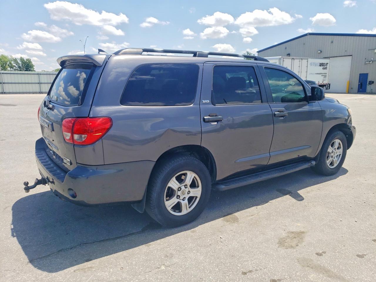 Toyota Sequoia Sr5