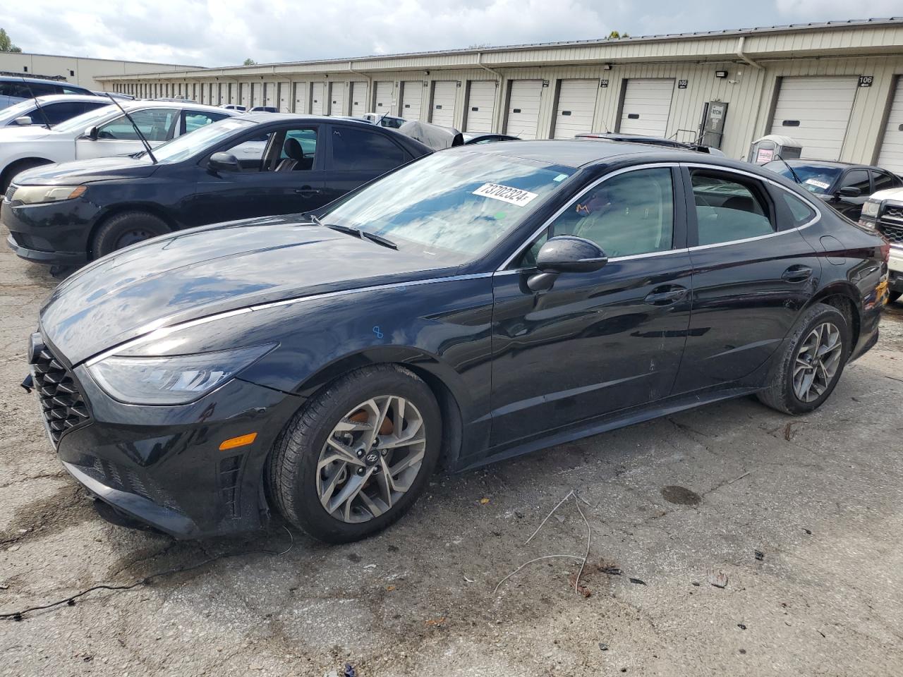 Salvage Hyundai SONATA Image