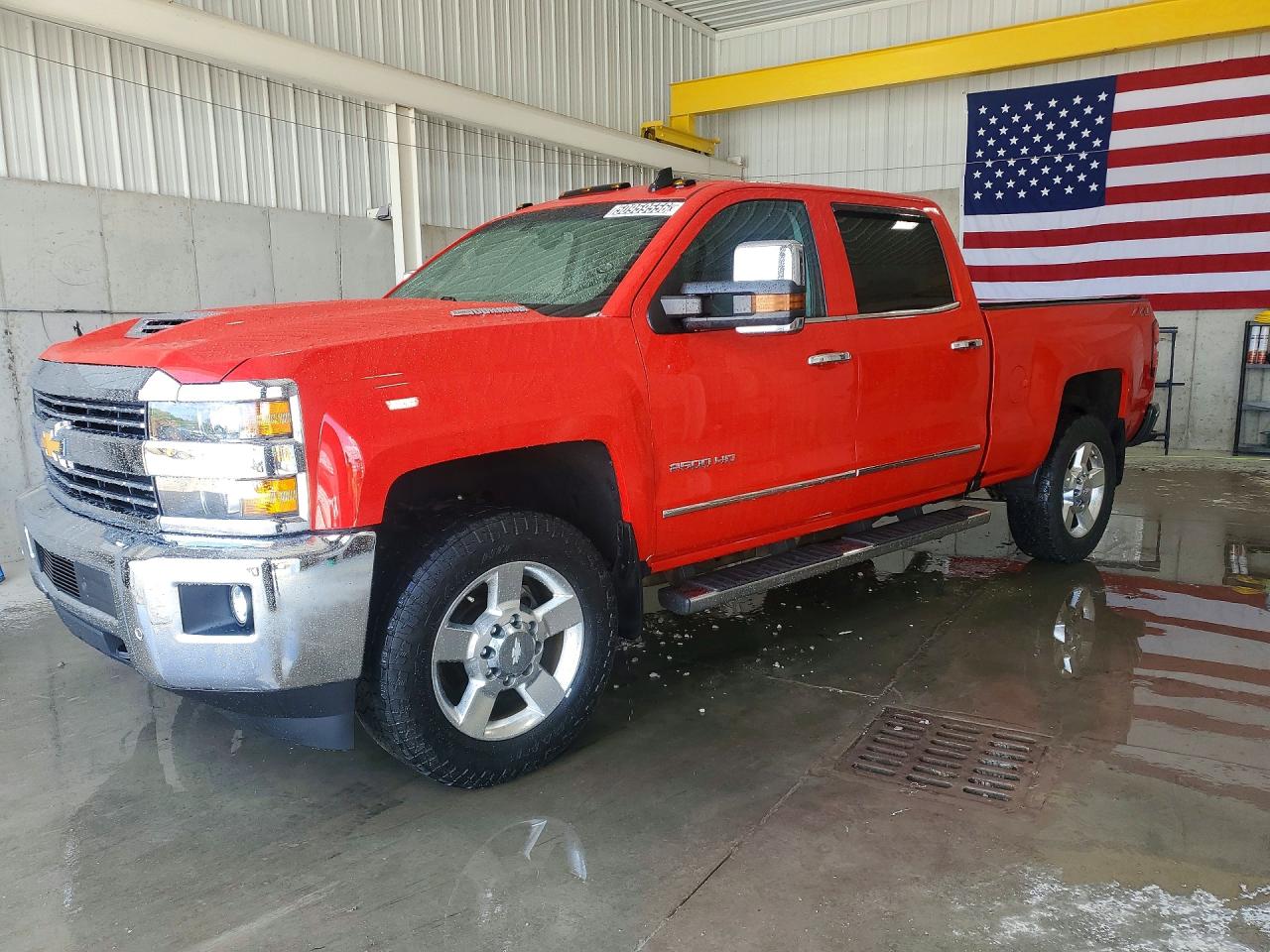 Salvage Chevrolet Silverado Image